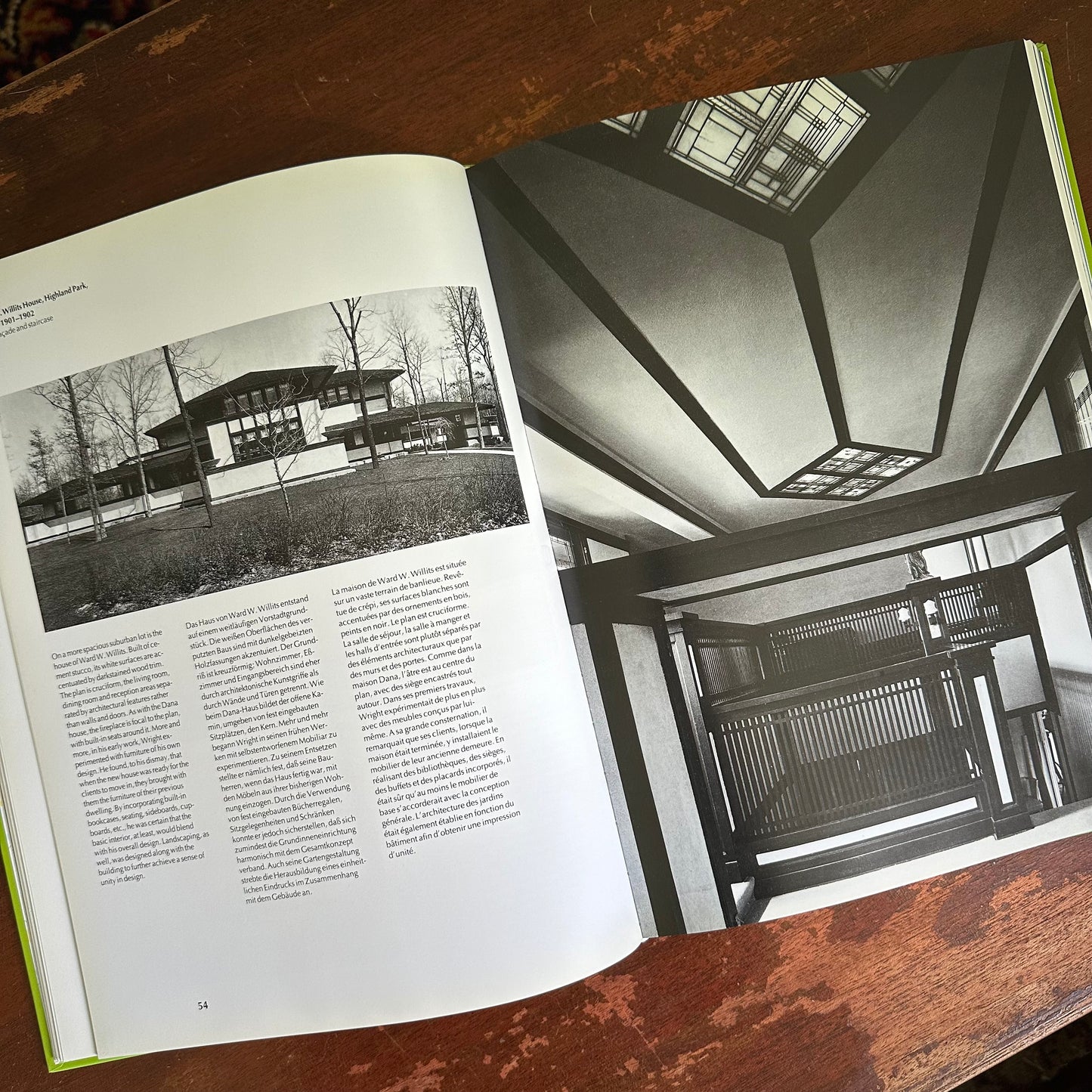 Frank Lloyd Wright - A Beautiful 25th Anniversary Taschen Coffee Table Book