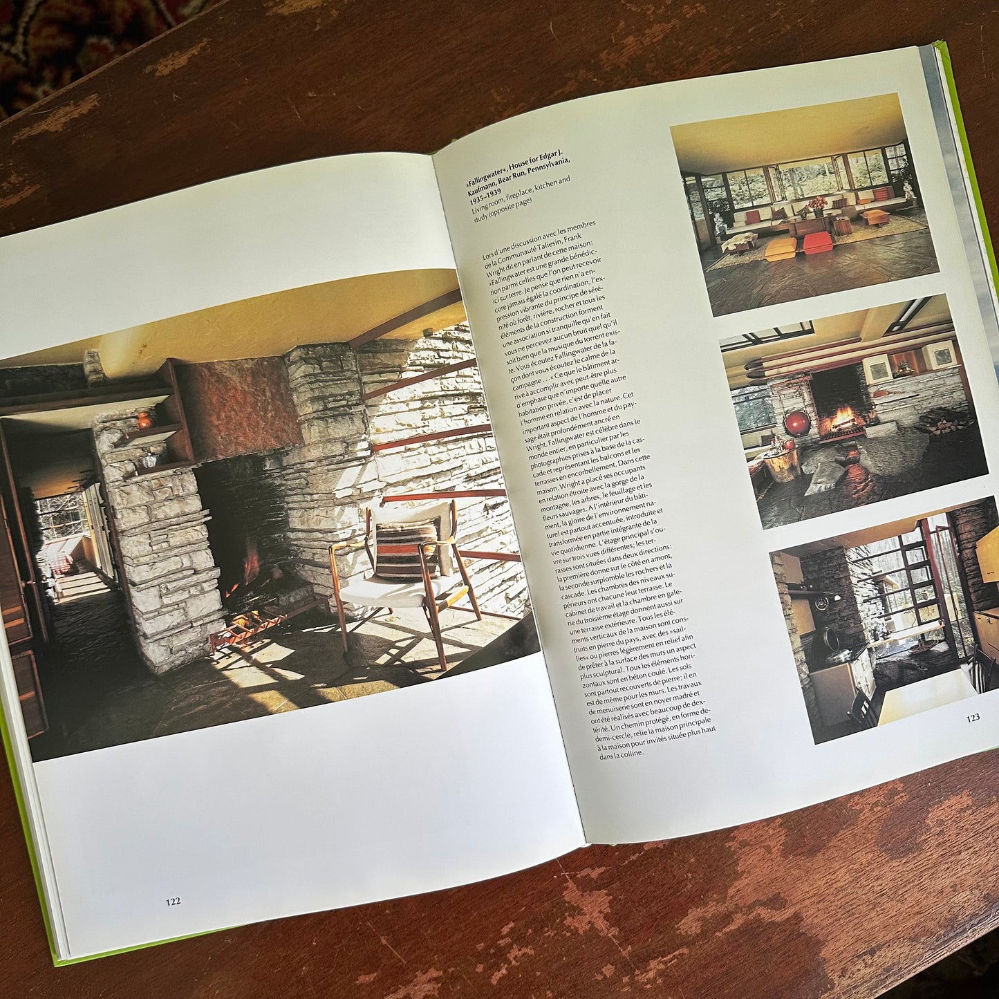 Frank Lloyd Wright - A Beautiful 25th Anniversary Taschen Coffee Table Book