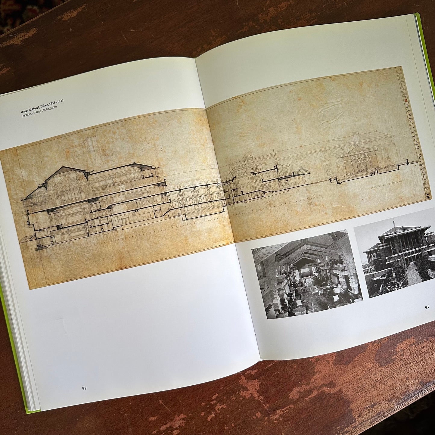 Frank Lloyd Wright - A Beautiful 25th Anniversary Taschen Coffee Table Book