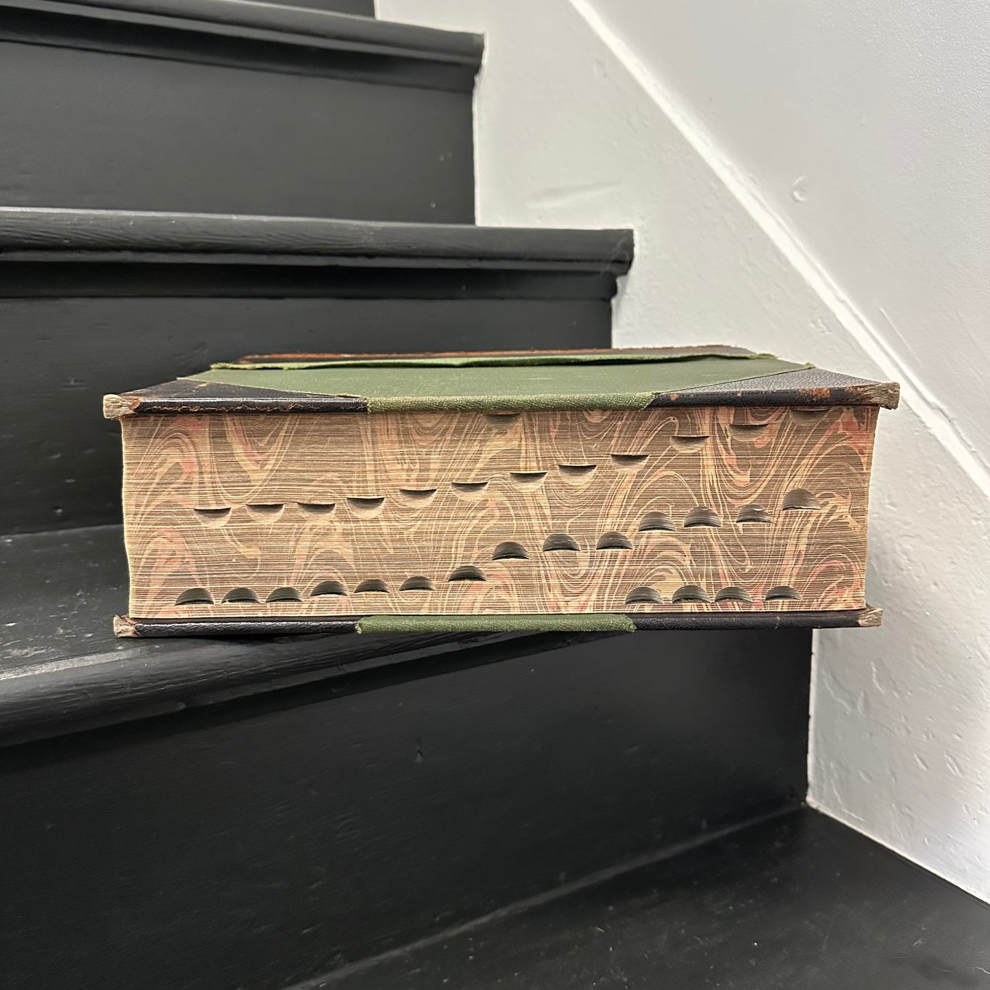 Funk & Wagnalls New Standard Dictionary - 1913