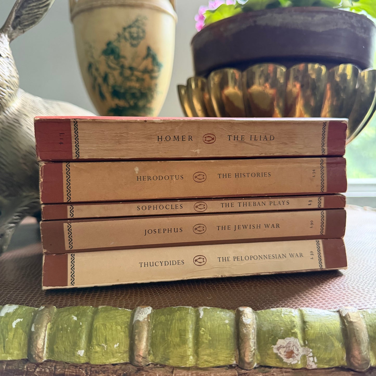 VINTAGE PENGUIN CLASSICS – SET OF FIVE
Greek & Roman History, Epic Poetry & Classical Drama
1953–1961 Vintage Paperbacks