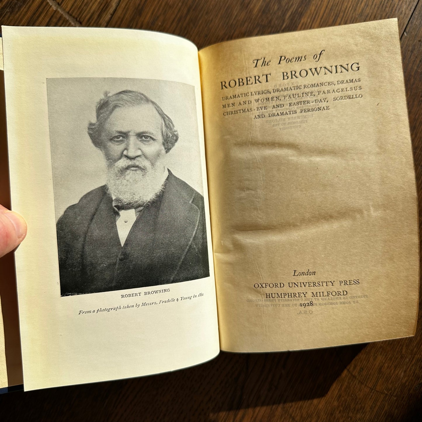 Vintage Matched Set: The Poems of Robert Browning (Oxford Univ. Press 1928) & Tennyson’s Poems 1829–1868 (Oxford Univ. Press 1926)