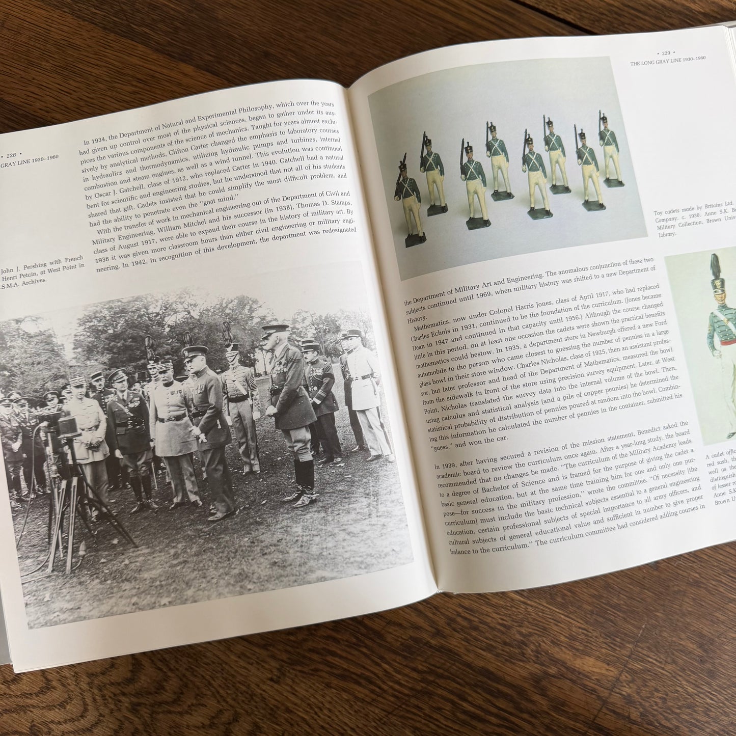 Illustrated History of West Point by  Theodore J. Crackel - 1991, US Military Academy History Book, Ted Spiegel Photography, Abrams Publisher in Assoc. with the 1940 Academy Class