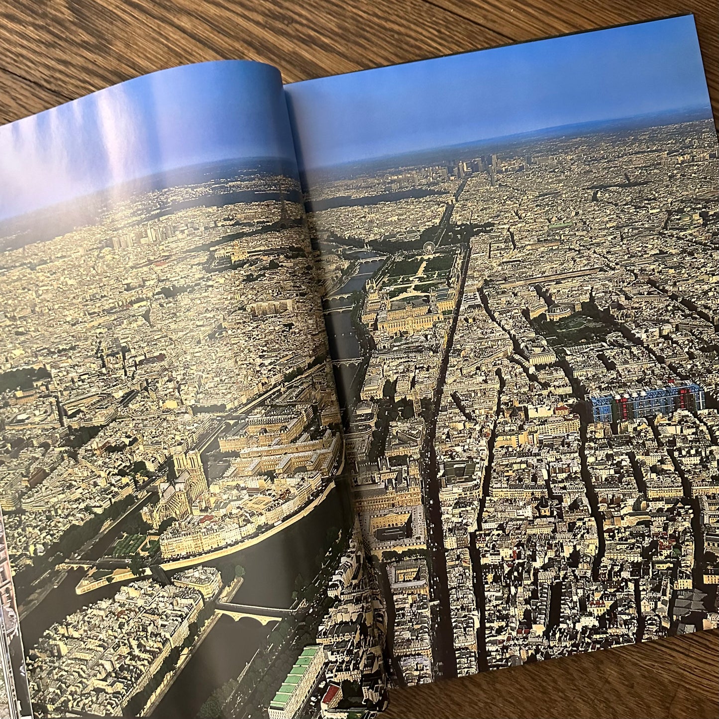 Paris vu du Ciel (from above), 2002