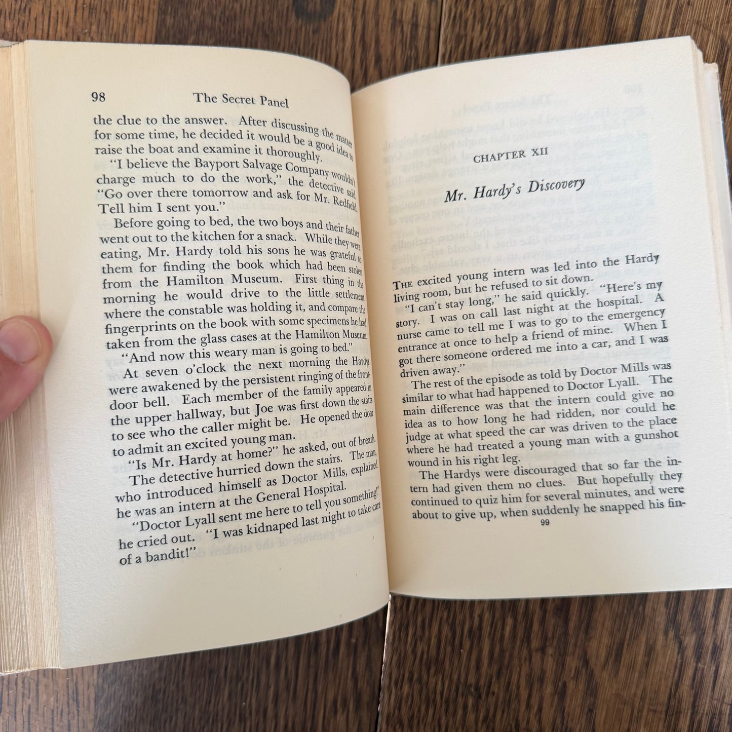 Vintage Hardy Boys Mystery Books by Franklin W. Dixon - Set of 8 - 1927-1953 - Grosset Dunlap - Brown Covers