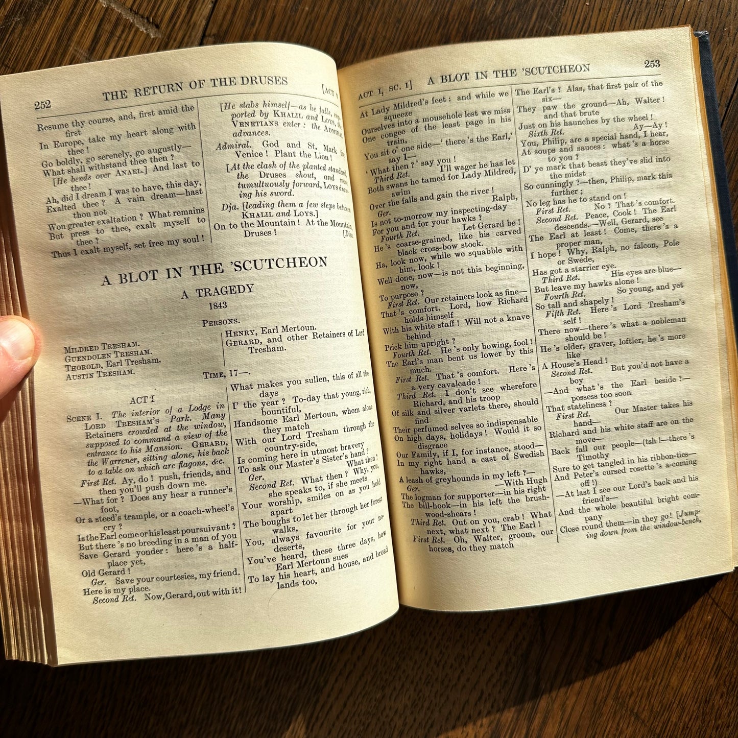 Vintage Matched Set: The Poems of Robert Browning (Oxford Univ. Press 1928) & Tennyson’s Poems 1829–1868 (Oxford Univ. Press 1926)