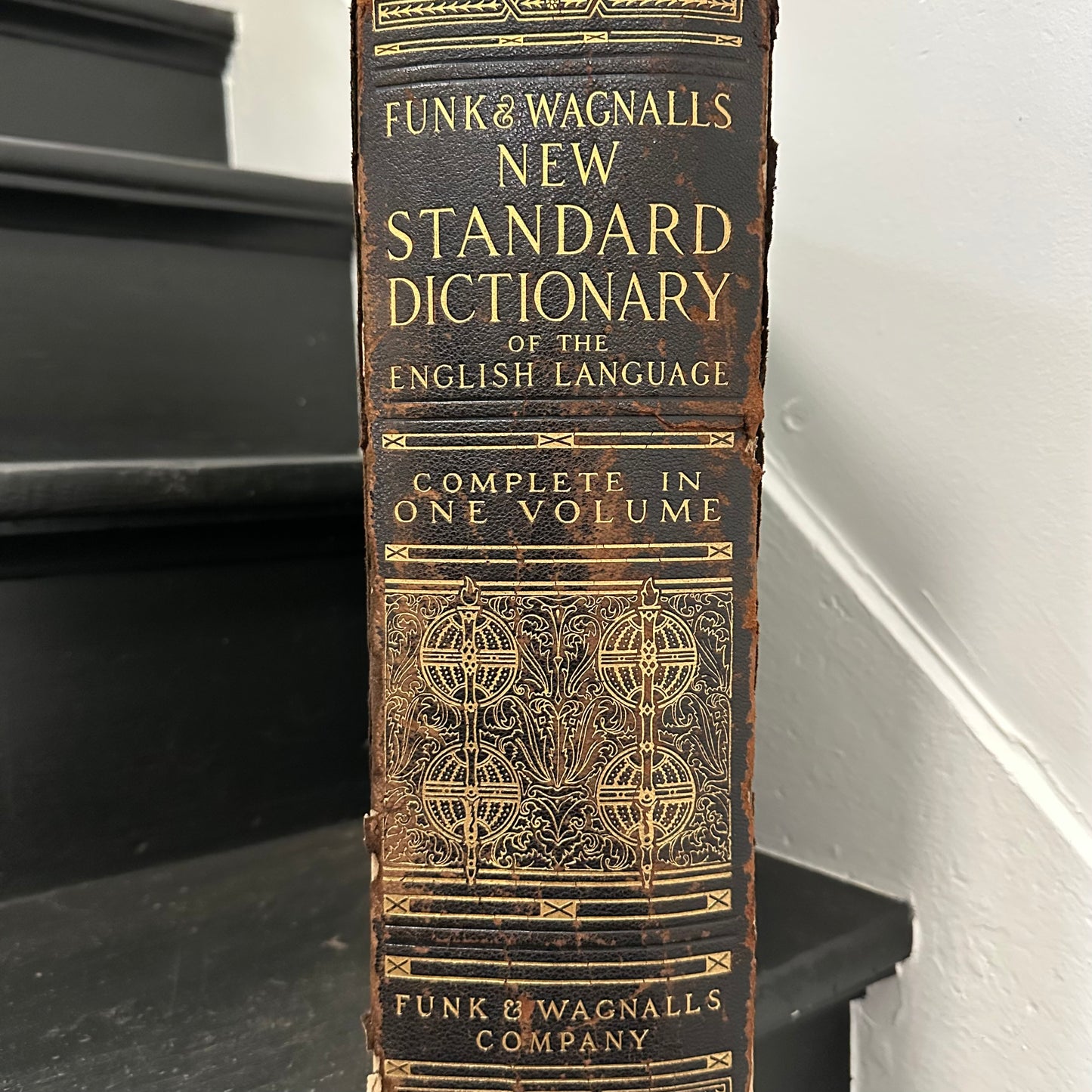 Funk & Wagnalls New Standard Dictionary - 1913